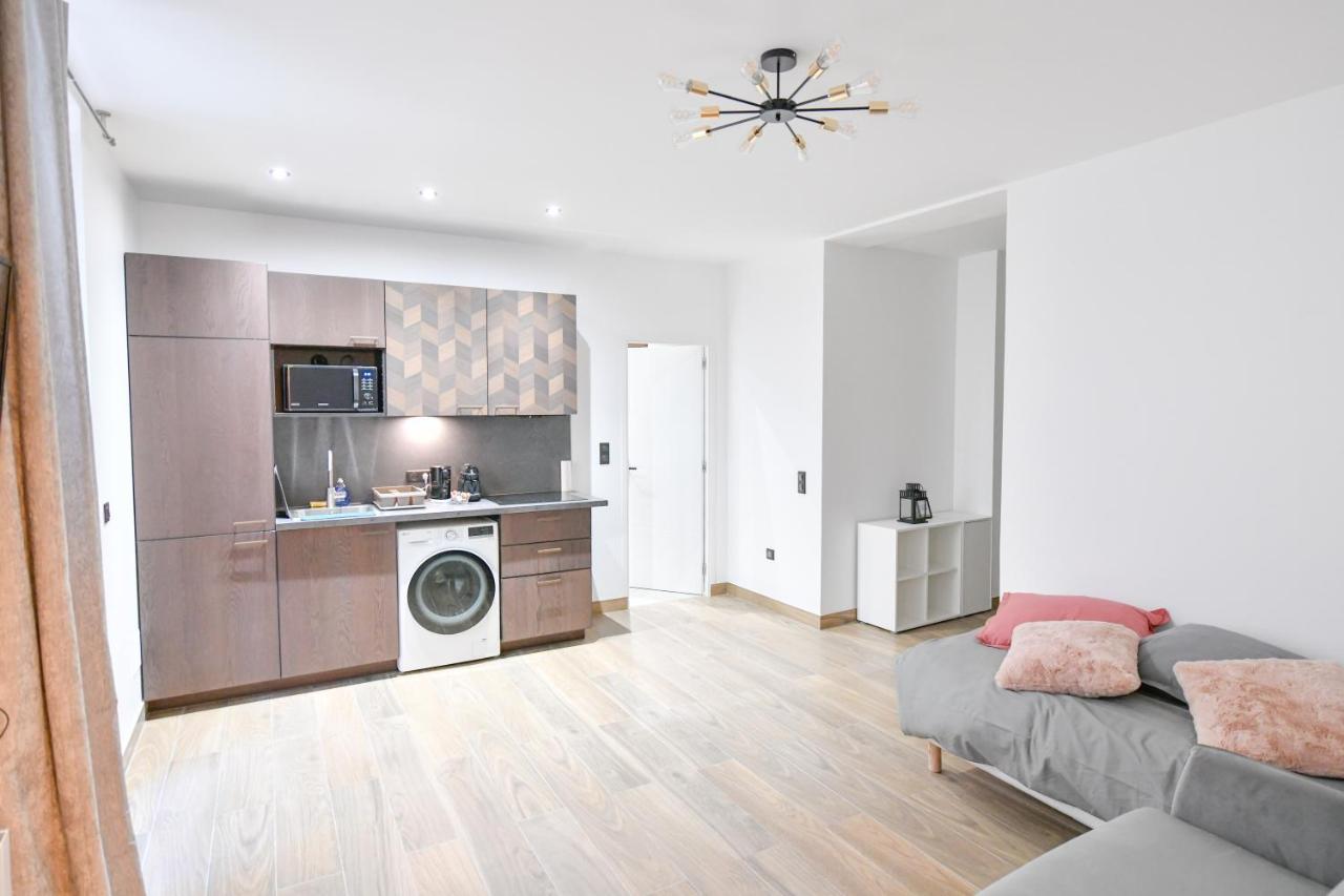 Appartement Montmartre Charme Et Elegance - Lumineux A Deux Pas Du Sacre-coeur Paris